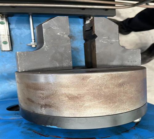 不銹鋼管上緊機